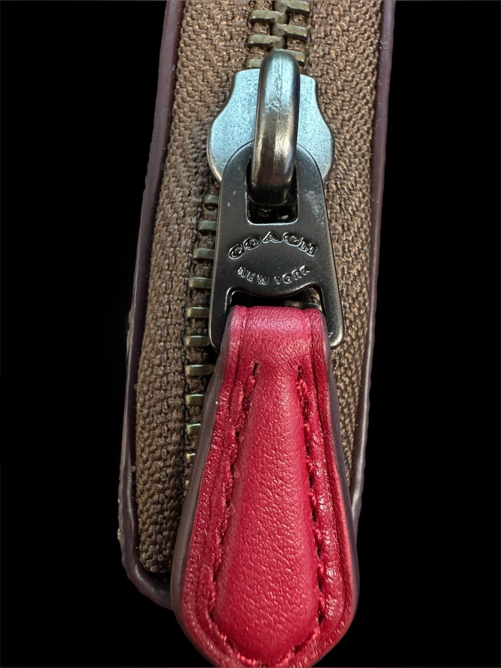 Coach Zip-Around Signature Wallet Tan & Burgundy - Picture 6 of 9